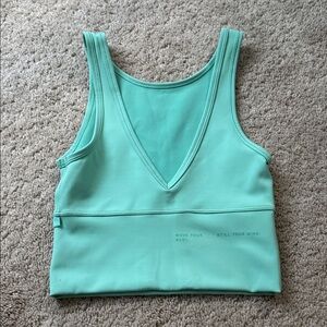 lululemon power pivot tank